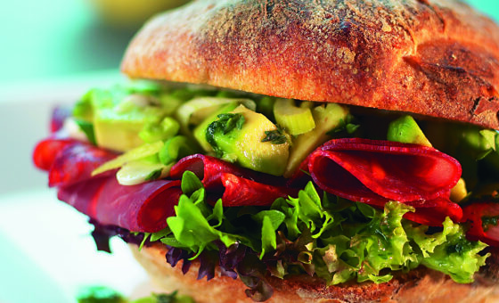 Grov mørk durum sandwich bolle
