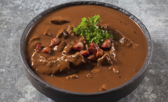 Beuf Stroganoff af Oksefilet.