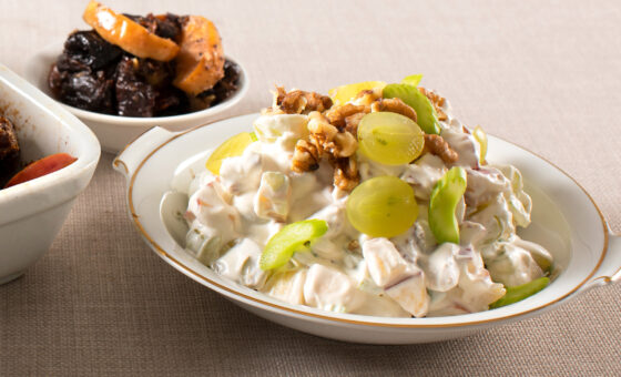 Klassisk Waldorfsalat til Mortensaften