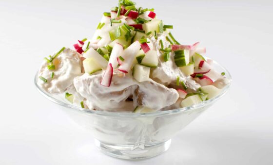 Kartoffelsalat med rygeost